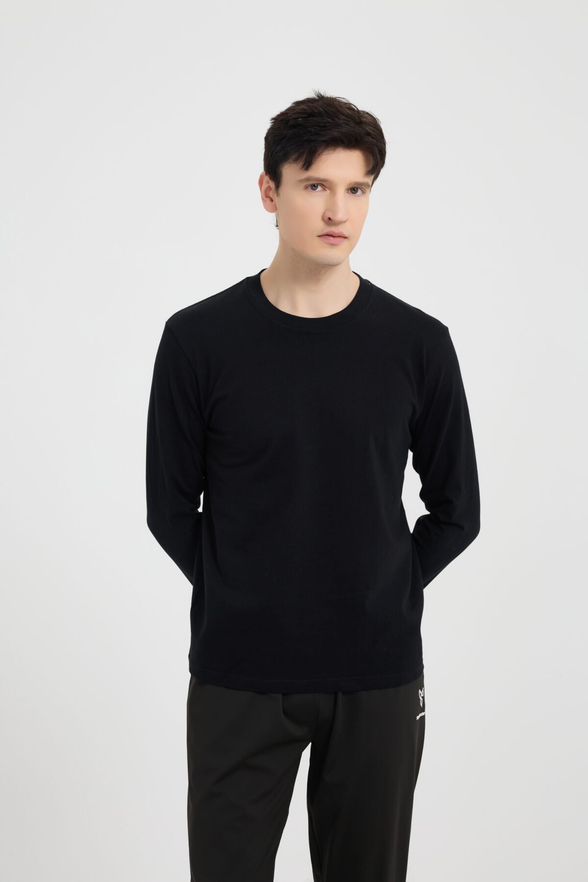 ⁦Men Core Long sleeve Tee Black⁩ - الصورة ⁦10⁩