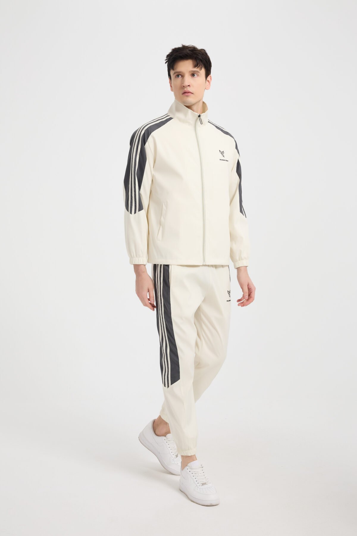 ⁦Men Core Tracksuit White⁩ - الصورة ⁦4⁩