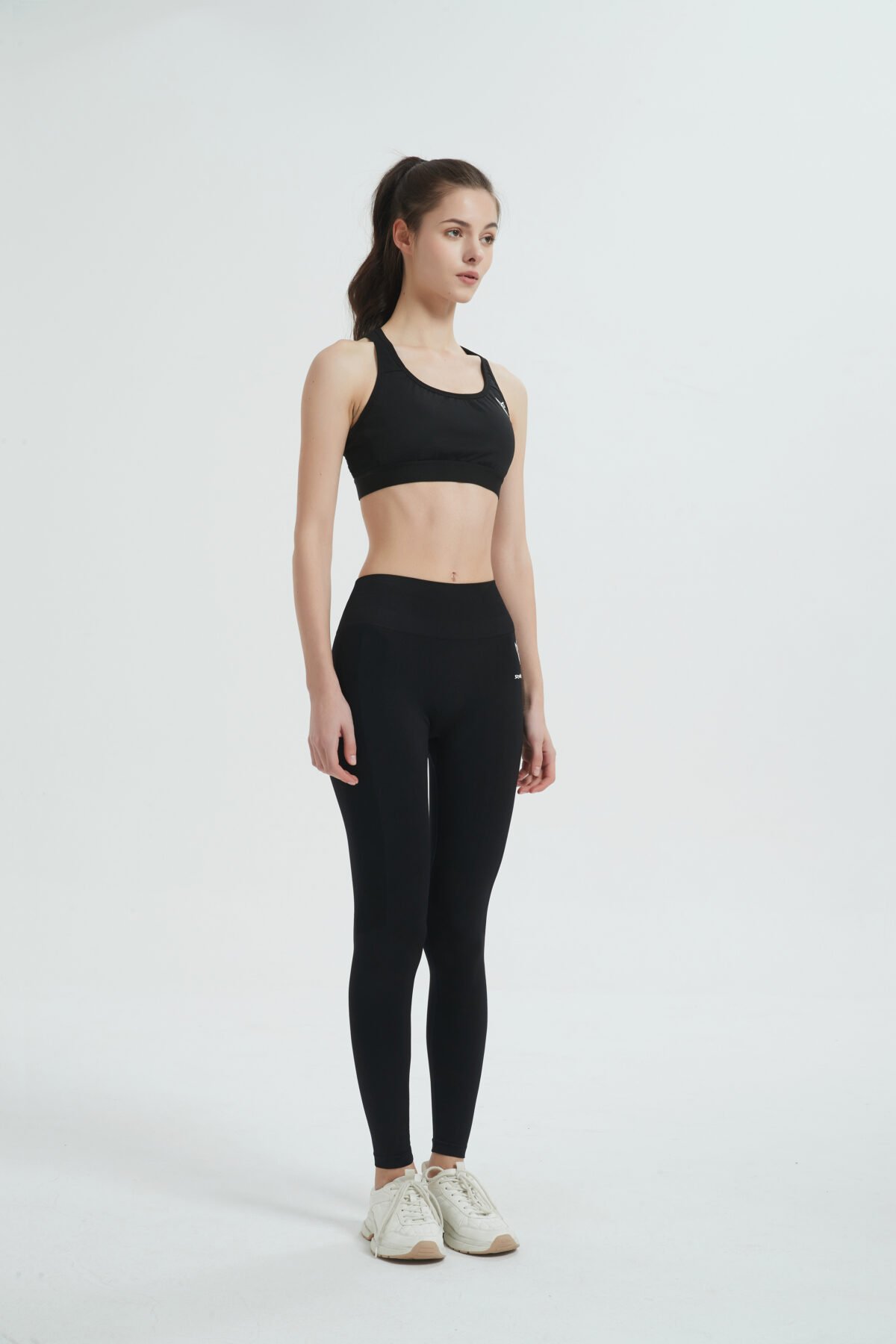 RACERBACK HIGH SUPPORT SPORTS BRA Black - Image 4